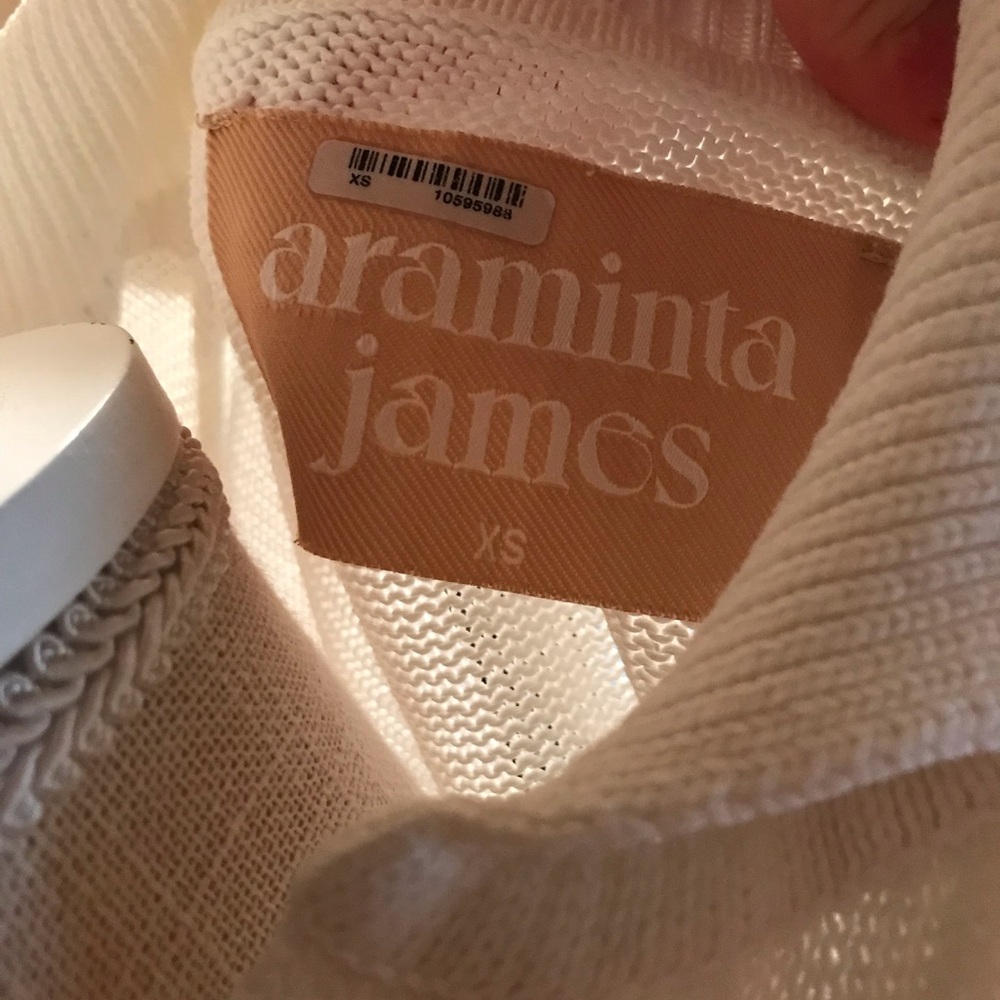 Araminta James Set - Picture 4 of 7